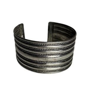 Silver Cuff Vintage Bracelet Rustic Western Wide Cuff Rope Ribs